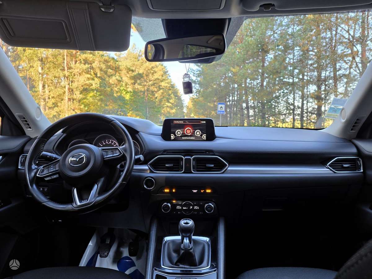 Mazda CX-5, 2.2 l., off-road / crossover