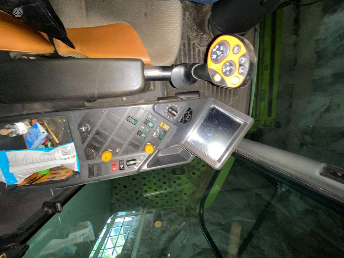 Claas Lexion 550, kombainai