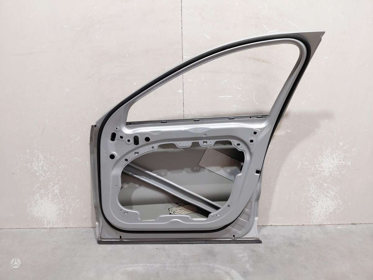 Volvo XC60 doors