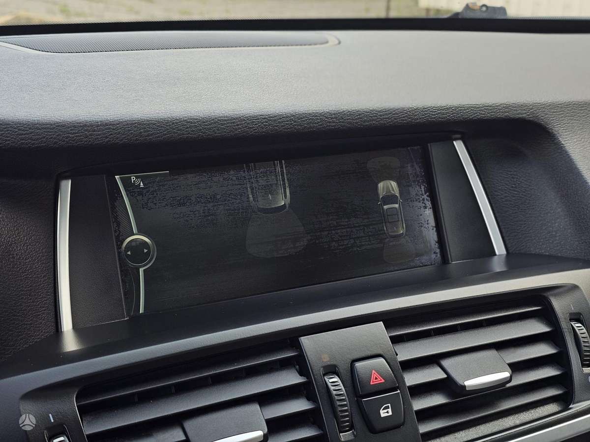 BMW X3, 2.0 l., off-road / crossover