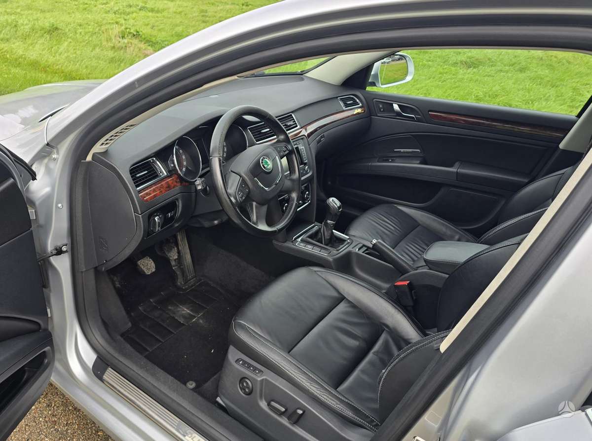 Skoda Superb, 1.6 l., Универсал