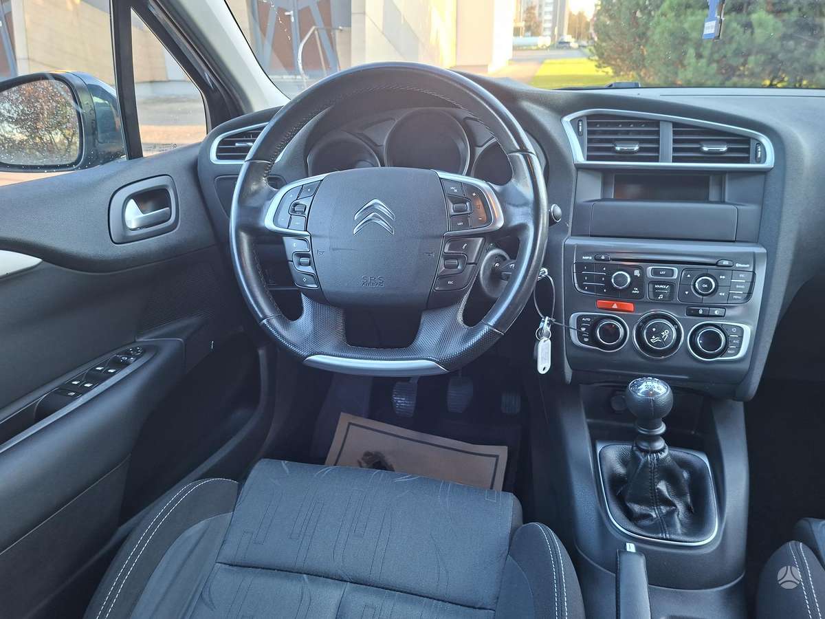 Citroen C4, 1.6 l., Хэтчбек