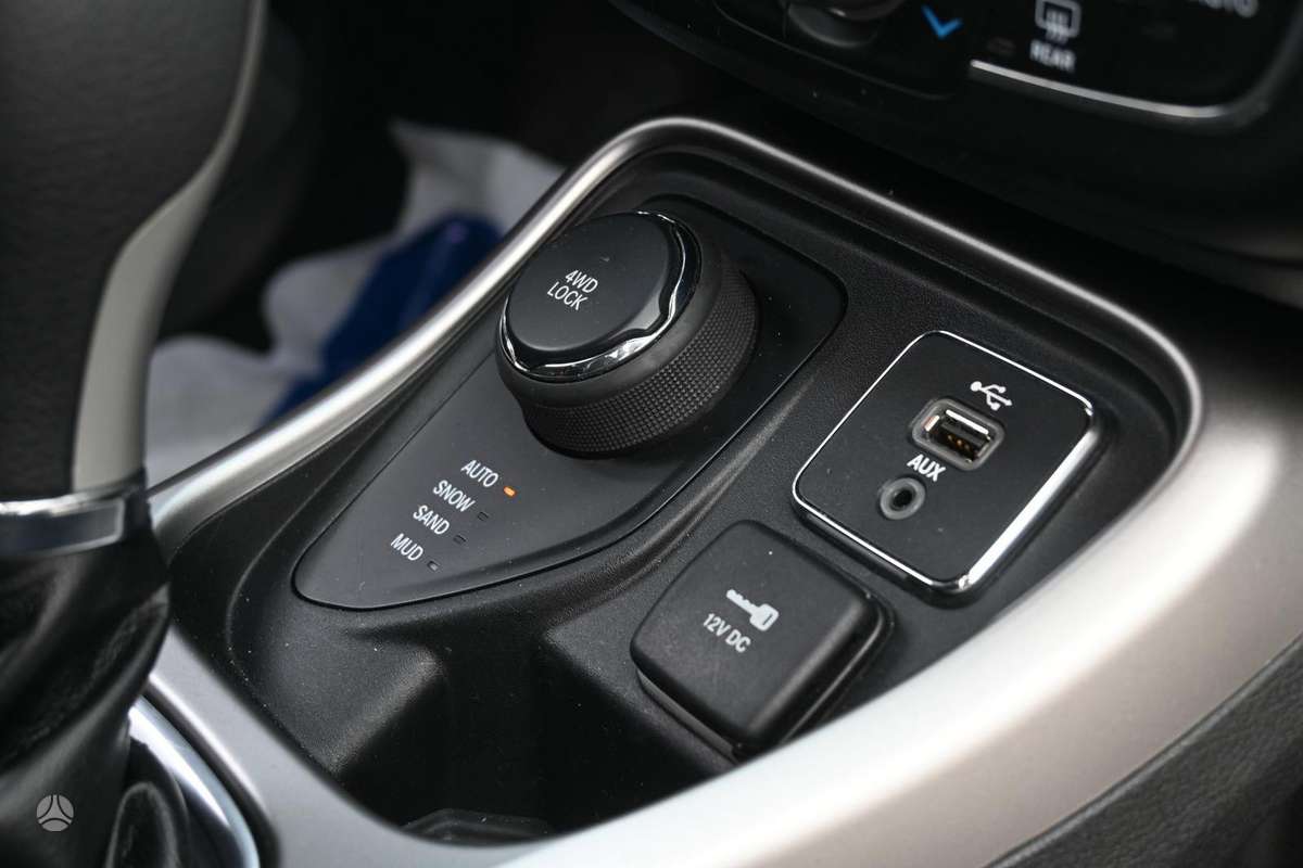 Jeep Compass, 2.4 l., Внедорожник / Кроссовер