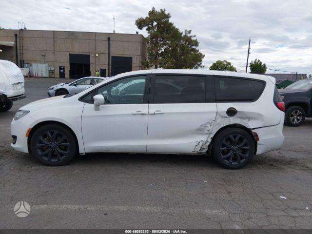 Chrysler Pacifica, 3.6 l., Минивэн