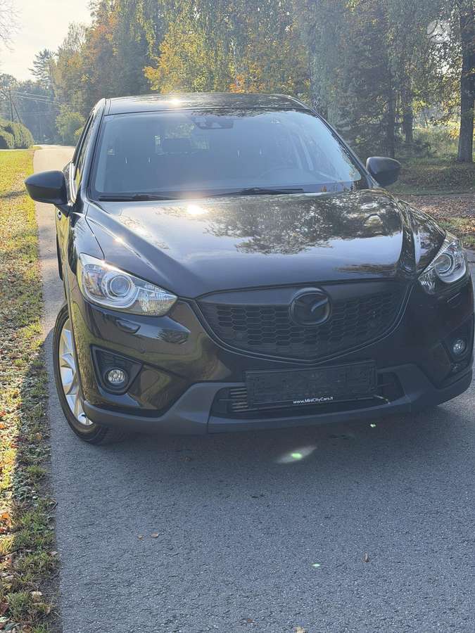 Mazda CX-5, 2.2 l., off-road / crossover