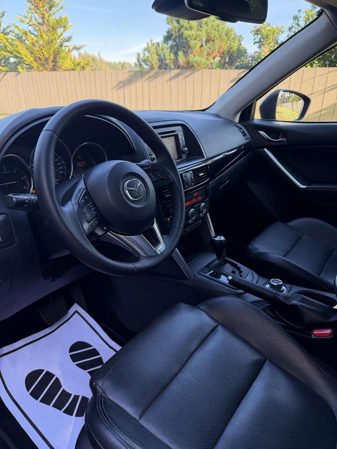 Mazda CX-5, 2.2 l., off-road / crossover