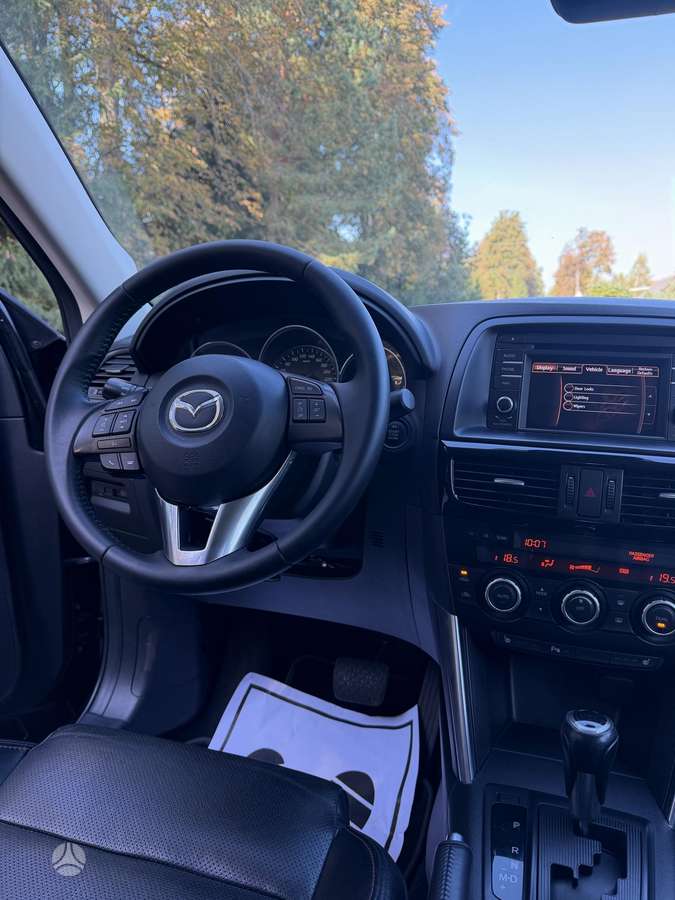 Mazda CX-5, 2.2 l., off-road / crossover
