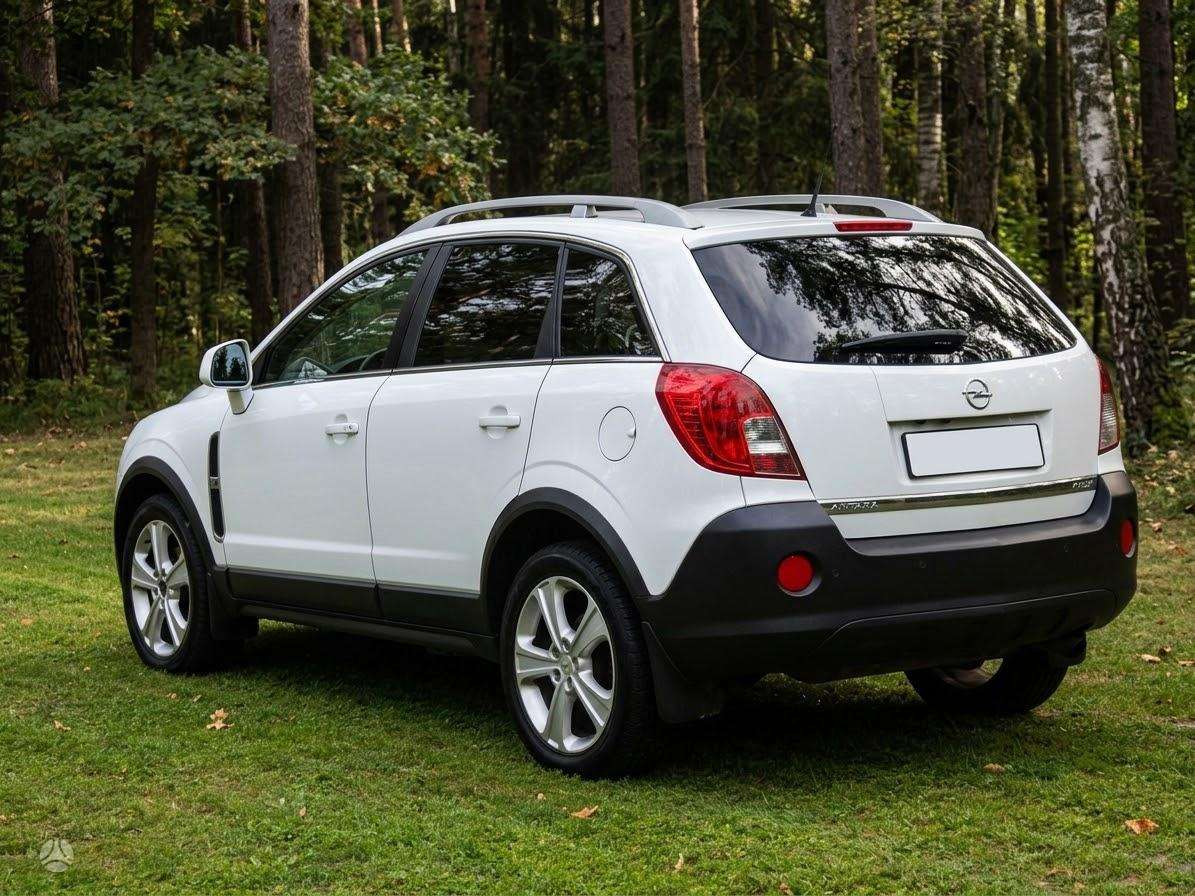 Opel Antara, 2.2 l., off-road / crossover