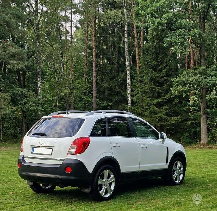 Opel Antara, 2.2 l., off-road / crossover