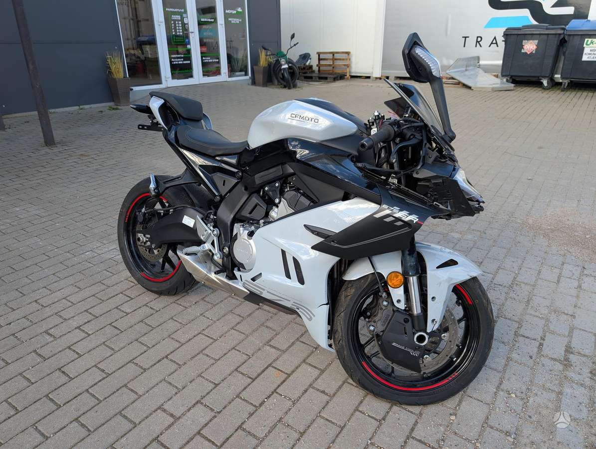 CFMOTO 675 SRR, superbikes
