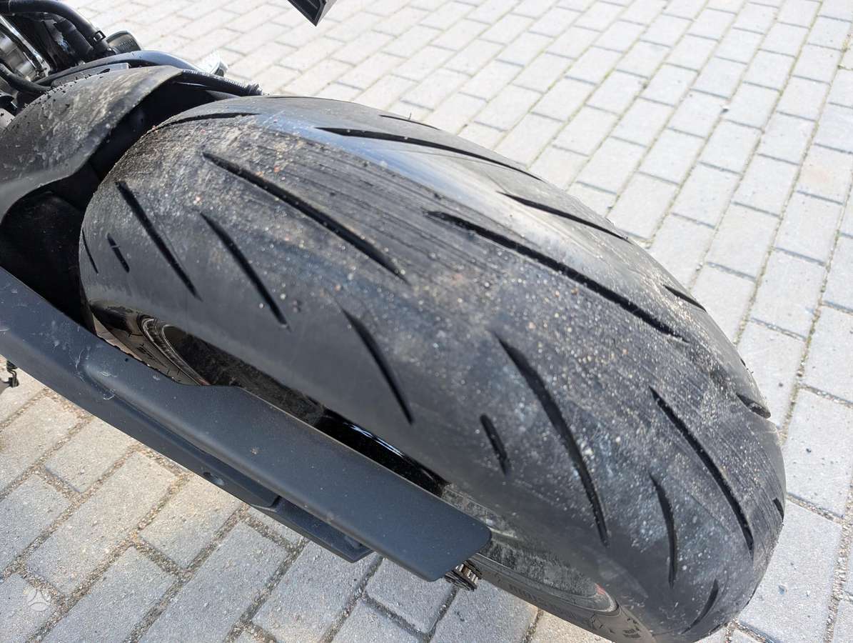 CFMOTO 675 SRR, superbikes