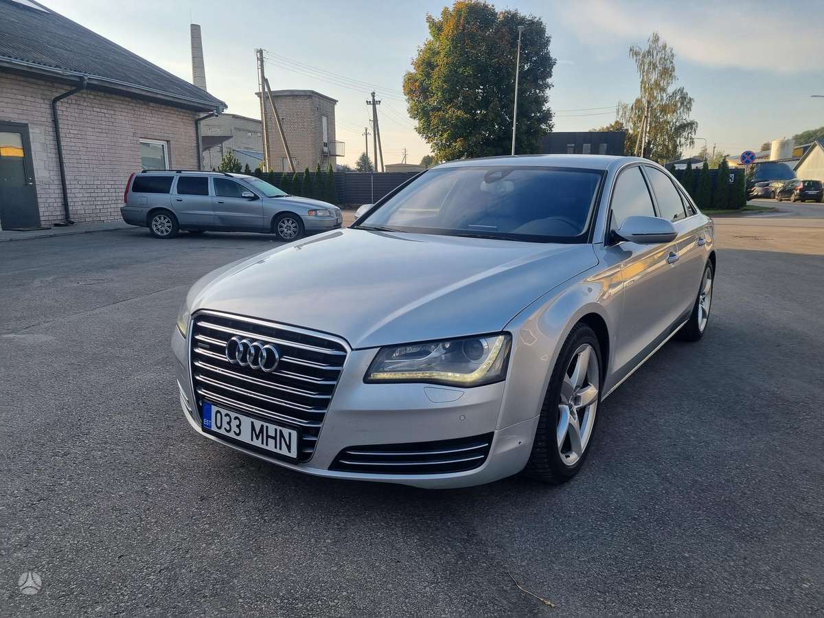 Audi A8, 4.1 l., Седан