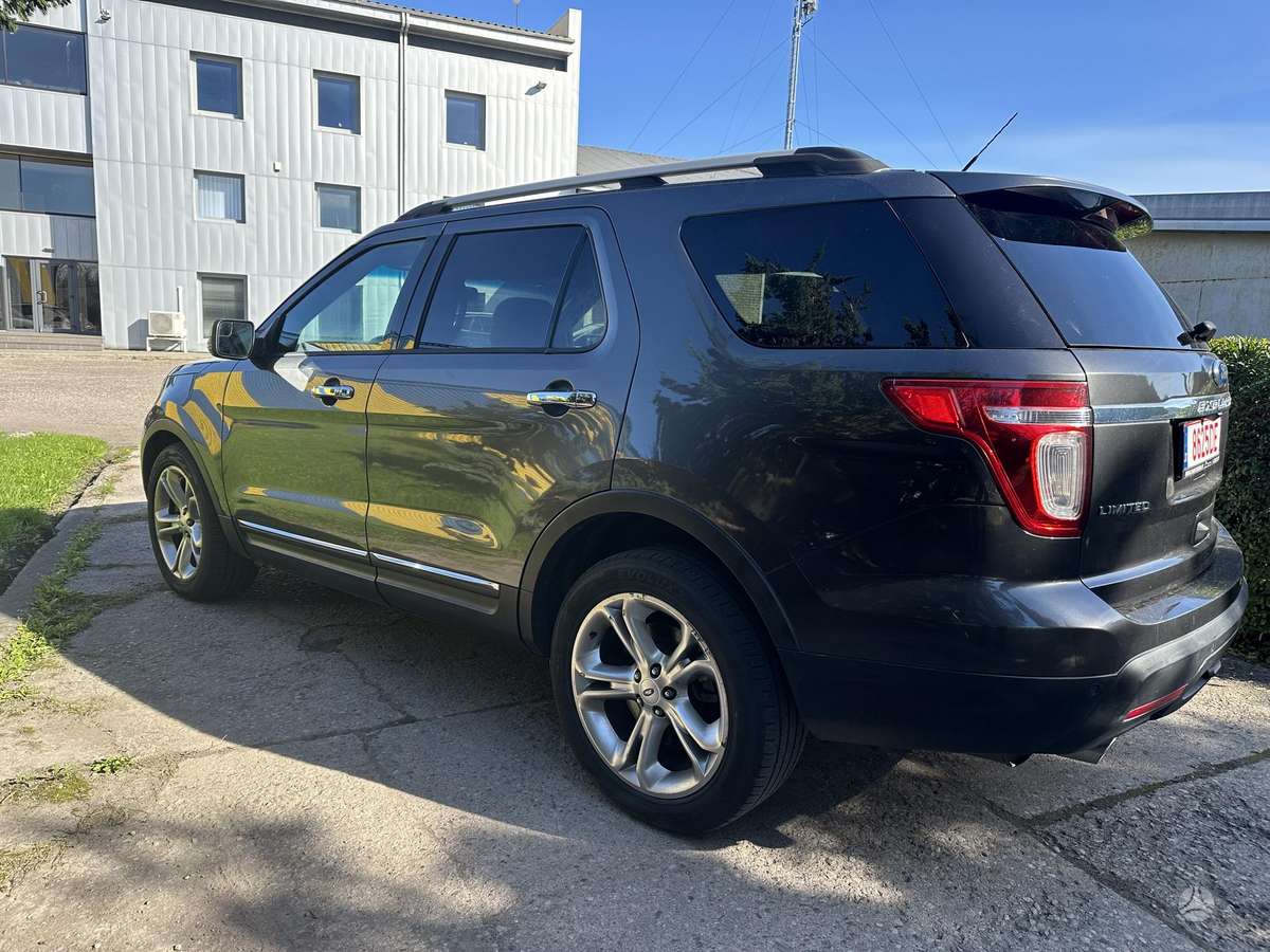 Ford Explorer, 3.5 l., off-road / crossover