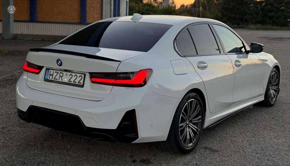 BMW 318, 2.0 l., Седан