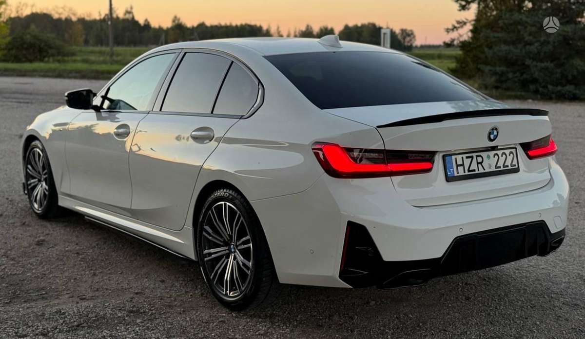 BMW 318, 2.0 l., Седан