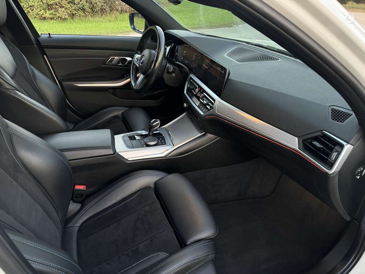 BMW 318, 2.0 l., Седан