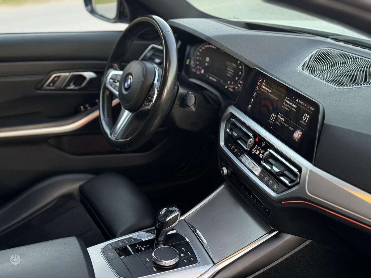 BMW 318, 2.0 l., Седан