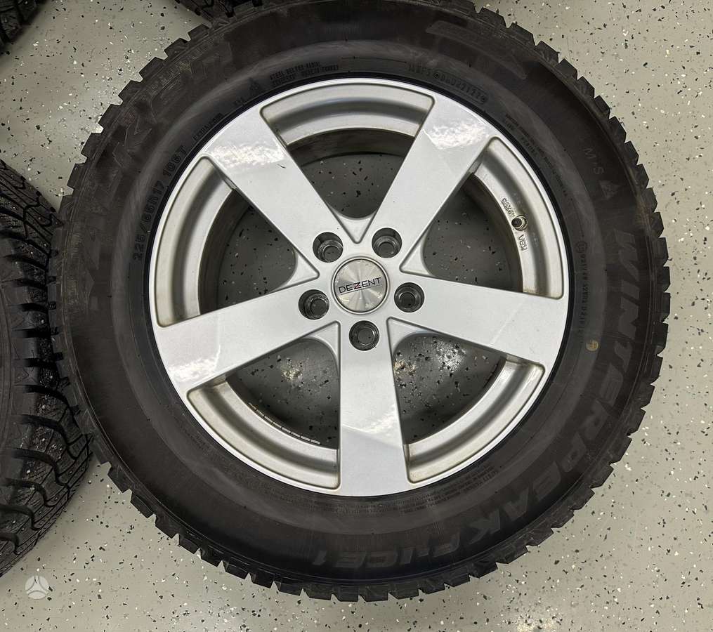 Toyota Rav4, light alloy, R17