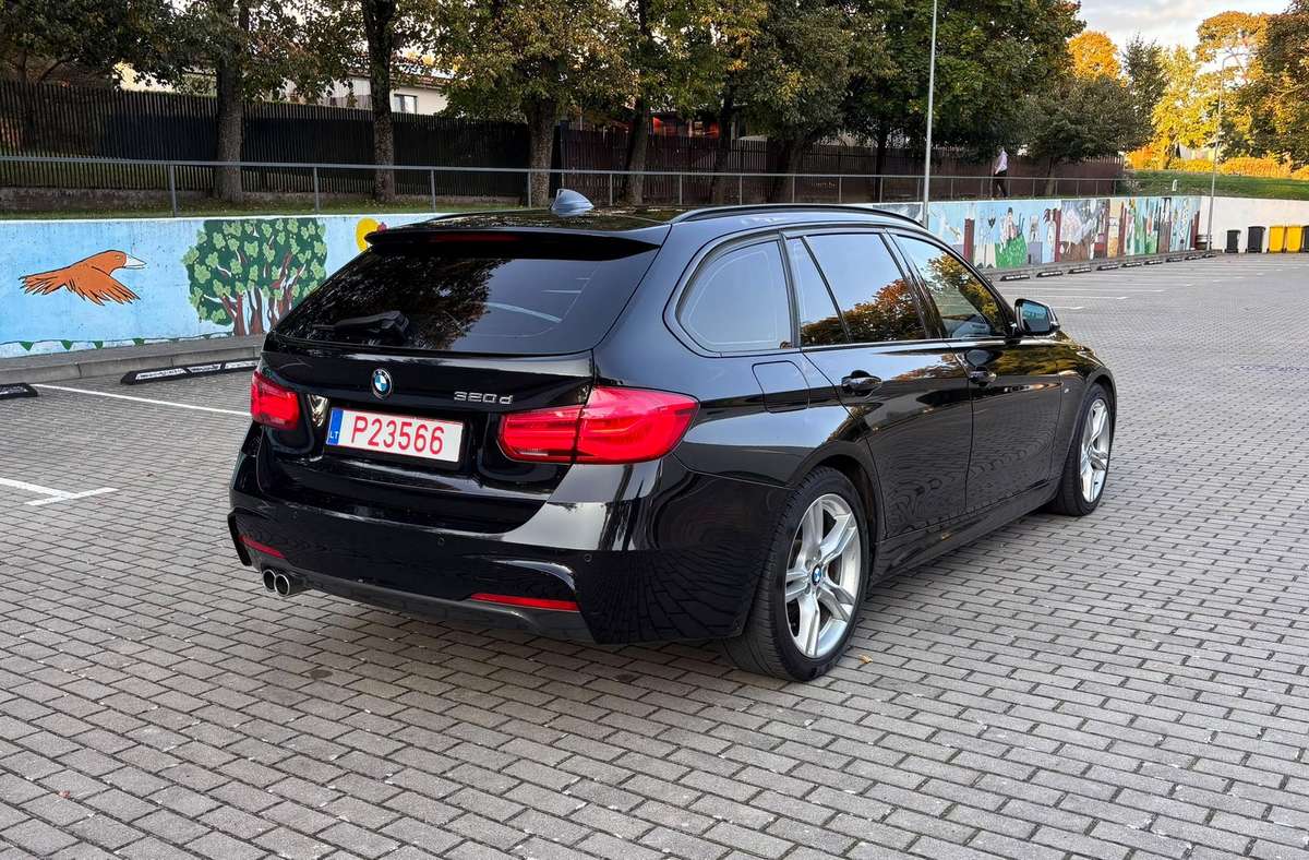 BMW 320, 2.0 l., wagon