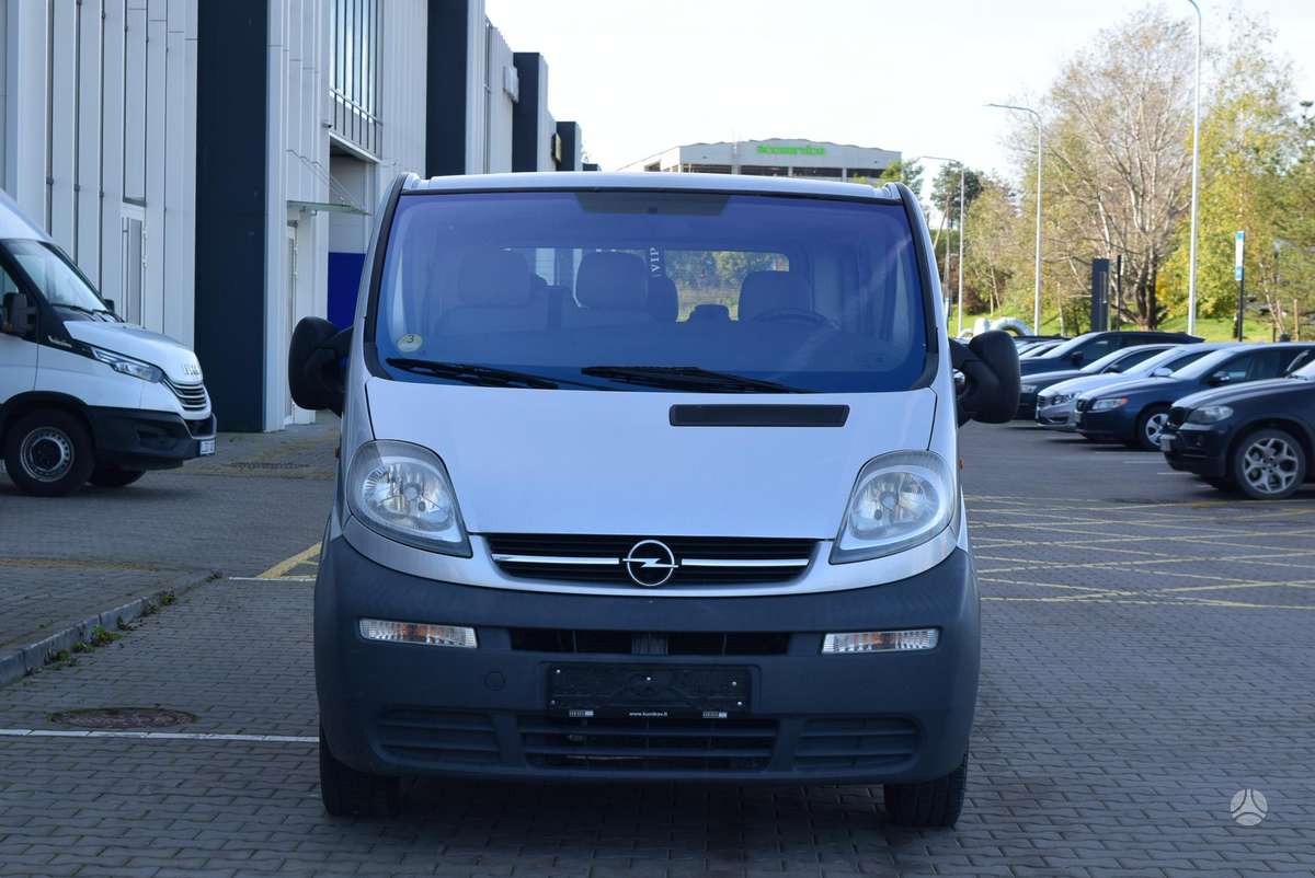 Opel Vivaro, 1.9 l., Минивэн