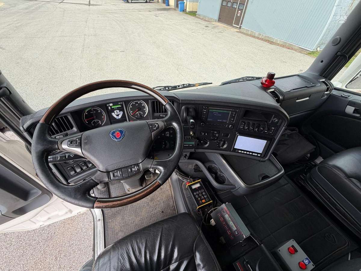 Scania R580, crane trucks