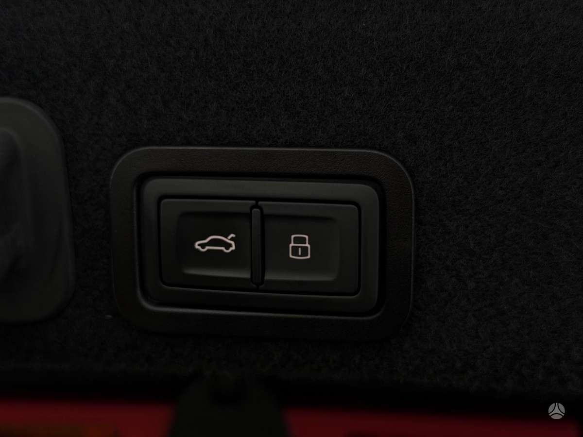 Audi A6, 3.0 l., sedanas