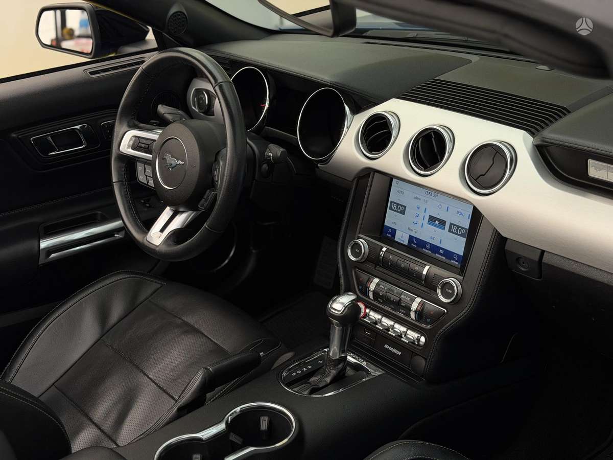 Ford Mustang, 2.3 l., Кабриолет