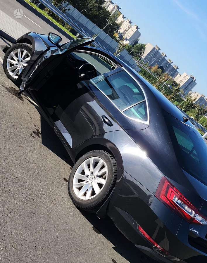 Skoda Superb, 2.0 l., Хэтчбек