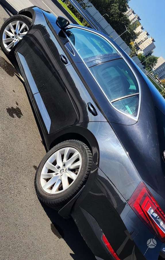 Skoda Superb, 2.0 l., Хэтчбек