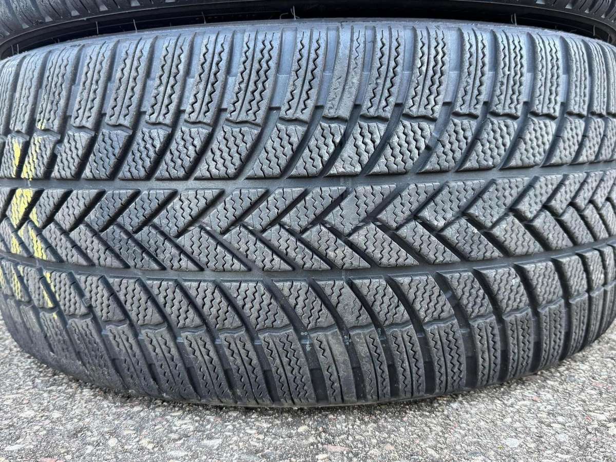 Bridgestone BLIZZAK LM005 | 2024, winter 245/35 R20