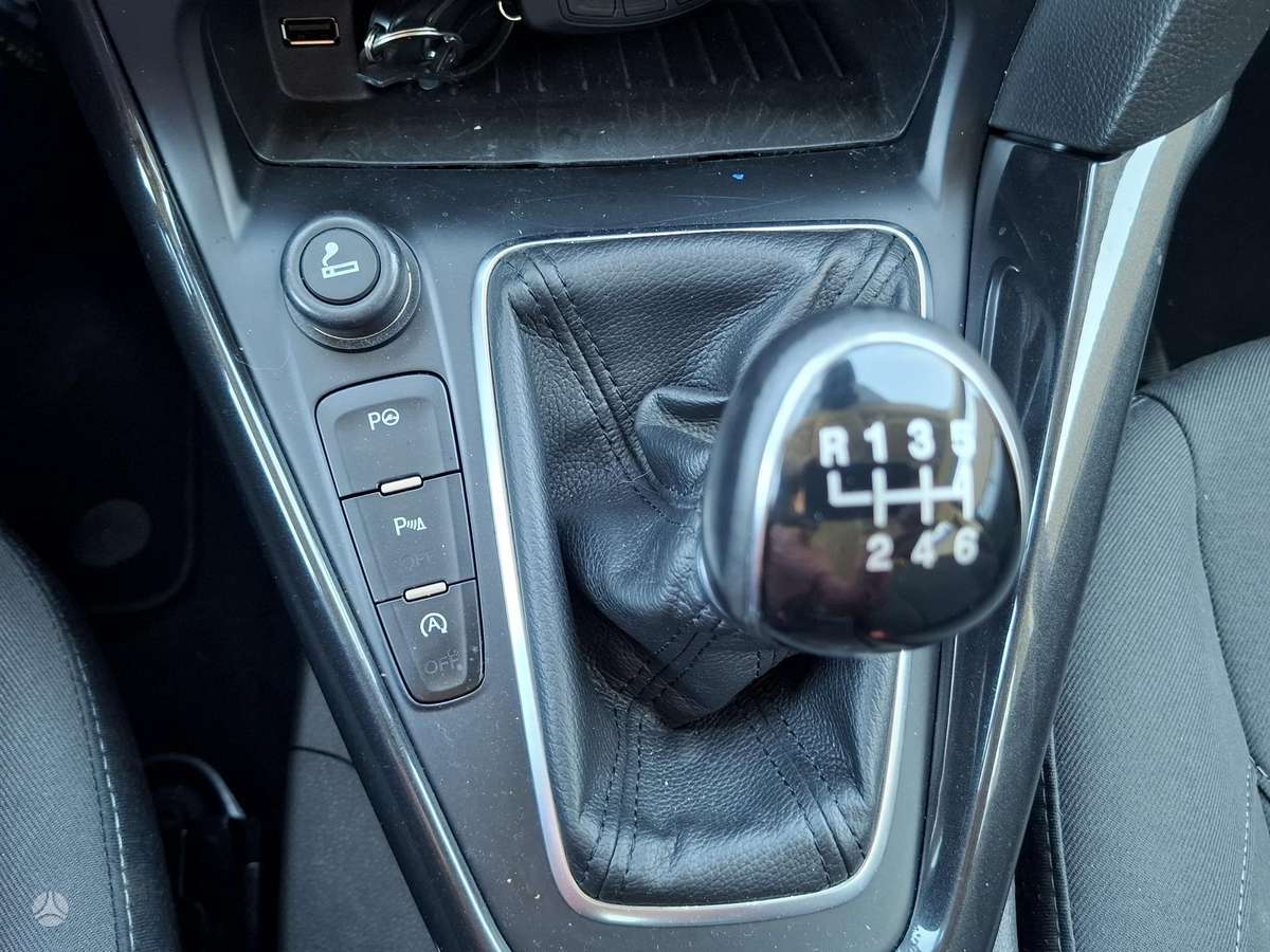 Ford Focus, 1.0 l., Универсал