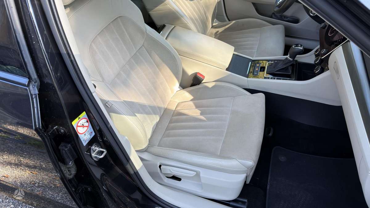 Skoda Superb, 2.0 l., Седан