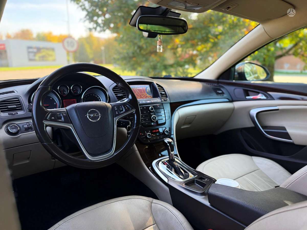 Opel Insignia, 2.0 l., wagon