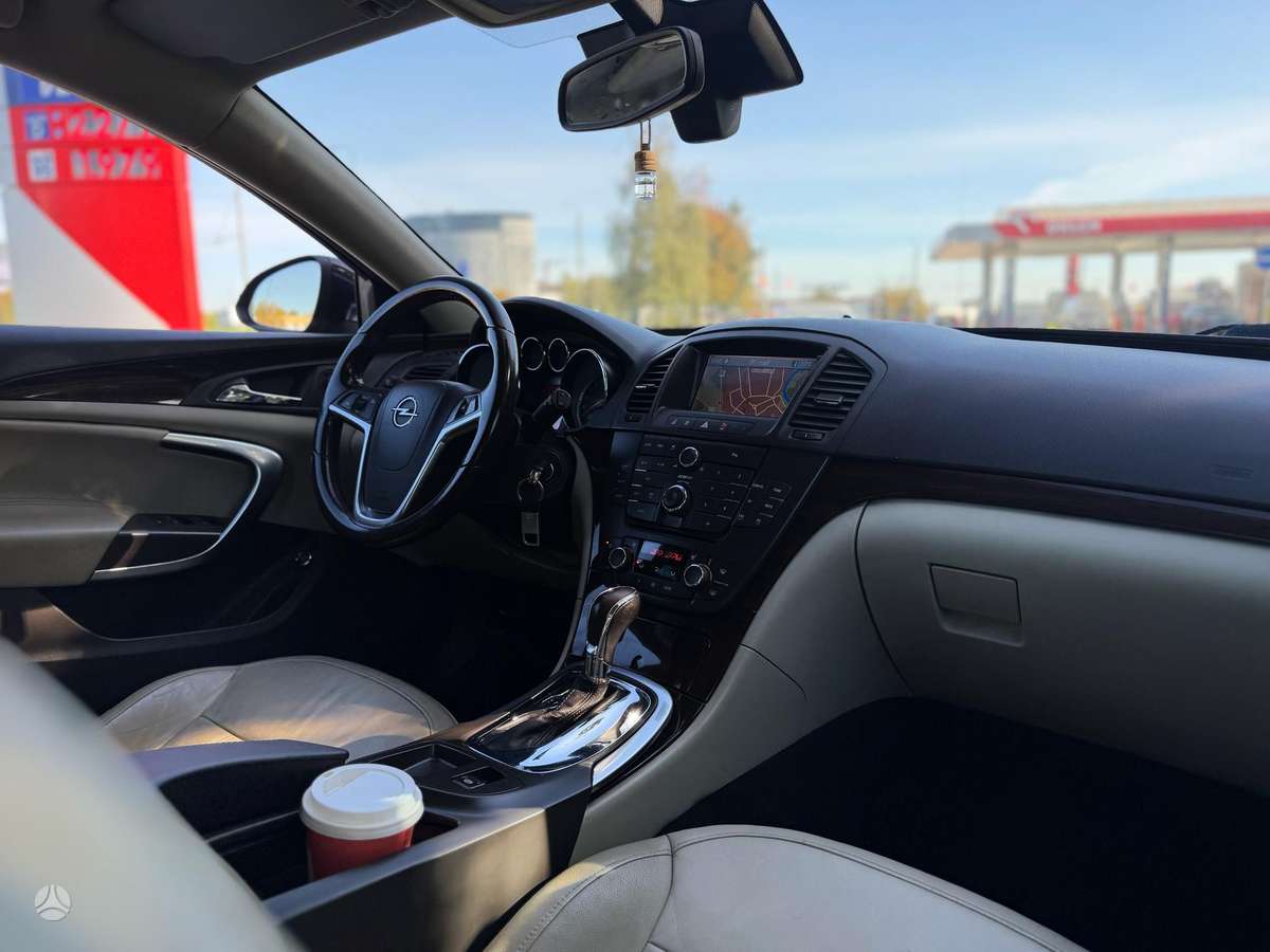 Opel Insignia, 2.0 l., wagon