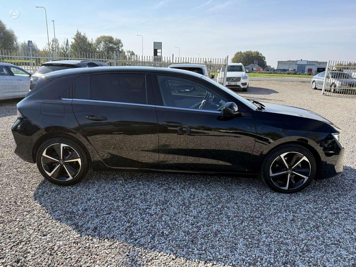 Opel Astra, 1.2 l., hatchback