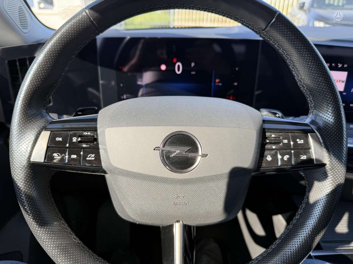 Opel Astra, 1.2 l., Хэтчбек