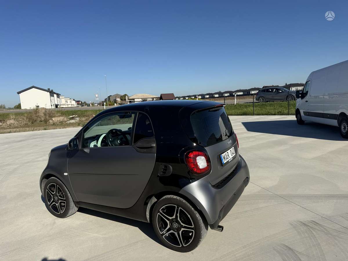 Smart Fortwo, 1.0 l., hatchback