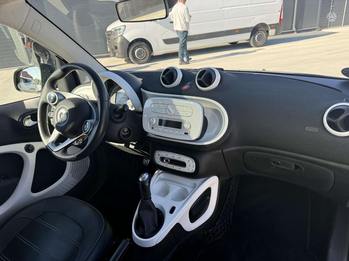Smart Fortwo, 1.0 l., hatchback