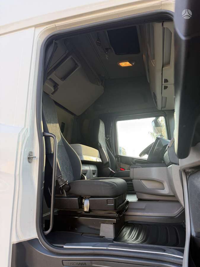 Scania R410, автовозы