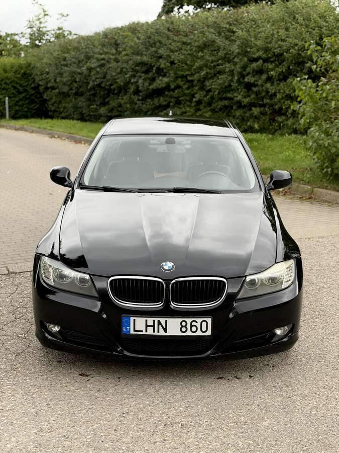 BMW 320, 2.0 l., Седан
