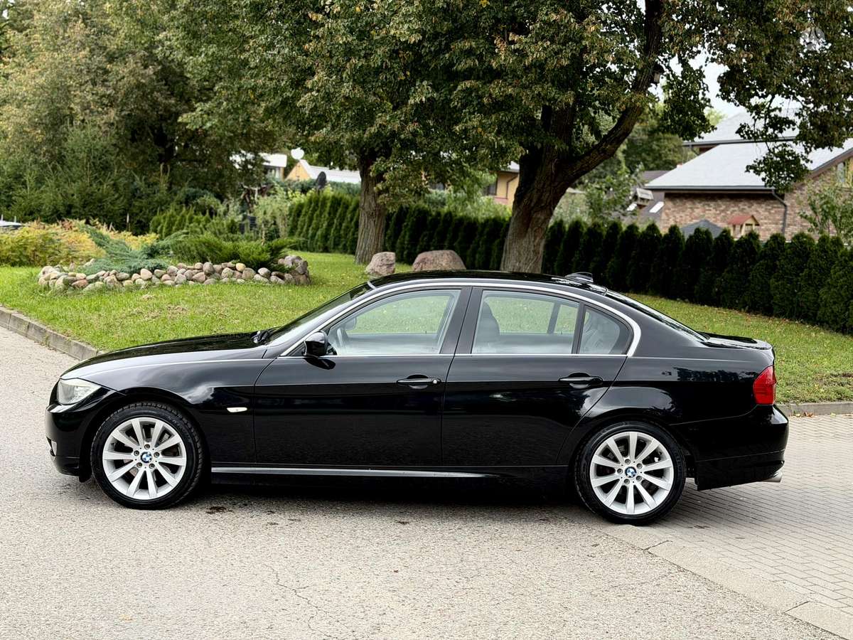 BMW 320, 2.0 l., Седан