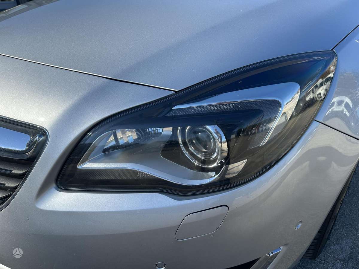 Opel Insignia, 2.0 l., universalas