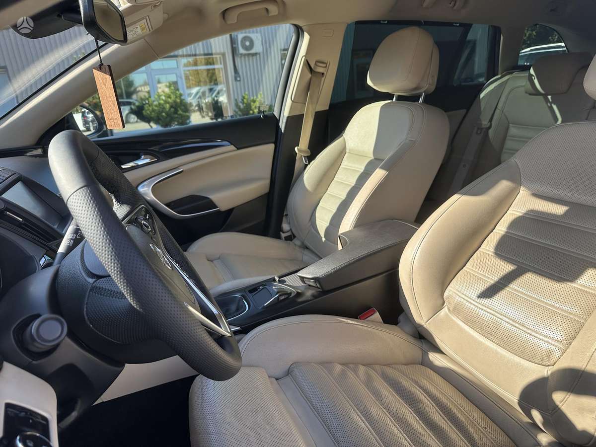 Opel Insignia, 2.0 l., universalas