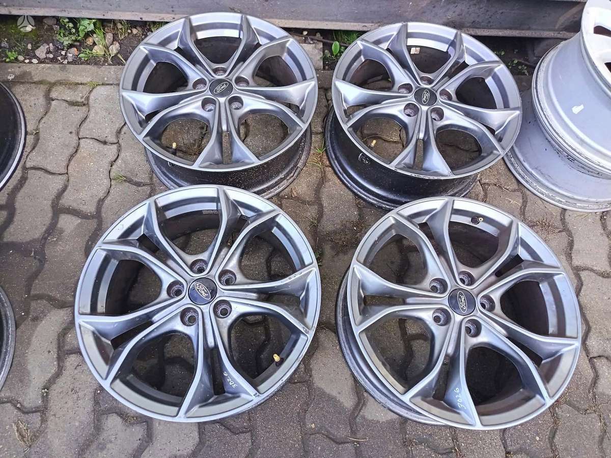 Ford, lengvojo lydinio, R17