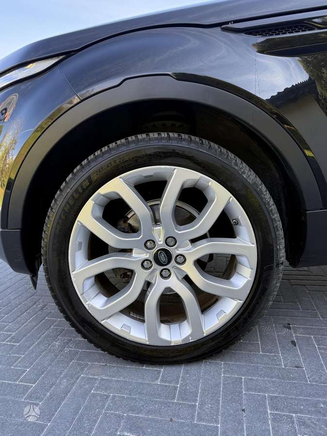 Land Rover Evoque, 2.2 l., off-road / crossover