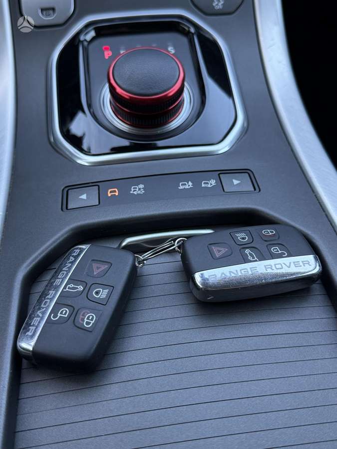 Land Rover Evoque, 2.2 l., off-road / crossover