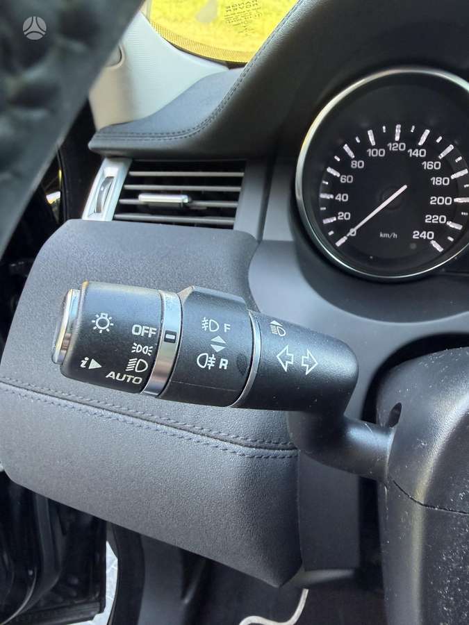 Land Rover Evoque, 2.2 l., off-road / crossover