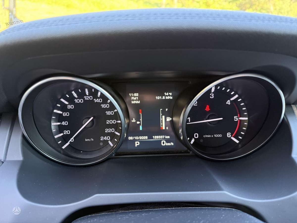 Land Rover Evoque, 2.2 l., off-road / crossover