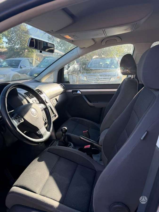 Volkswagen Touran, Dalys, по частям