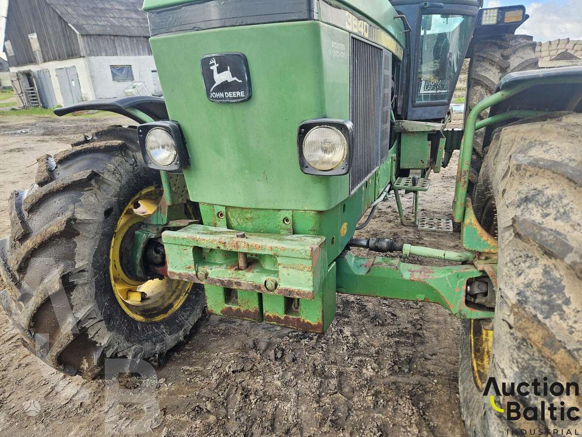 John Deere 3640, traktoriai